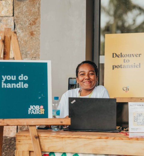 A strategic move for mid-career professionals: attending a job fair.